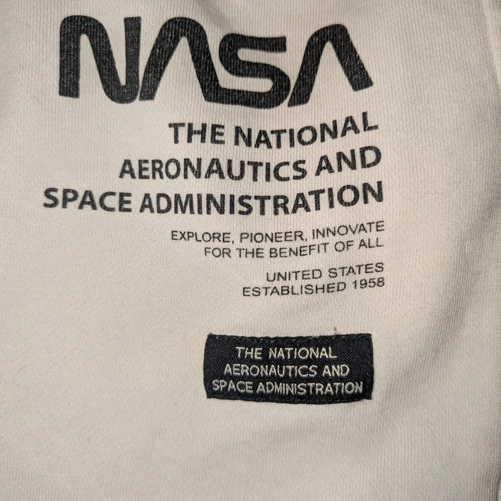 H&M NASA Graphic Joggers Cream Fleece Sweatpants Size L Space Logo
